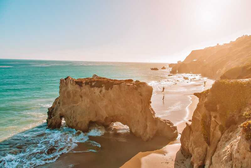 Bãi biển Malibu Beach tại thành phố Los Angeles 